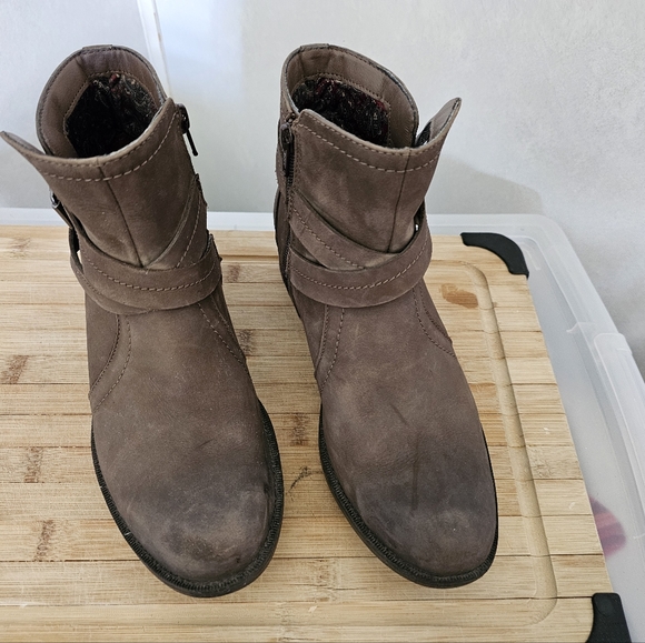 Cobb Hill Ladies Ankle Boots 👢 - Picture 11 of 11